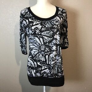 Women's Black and Gray Butterfly Print Top
